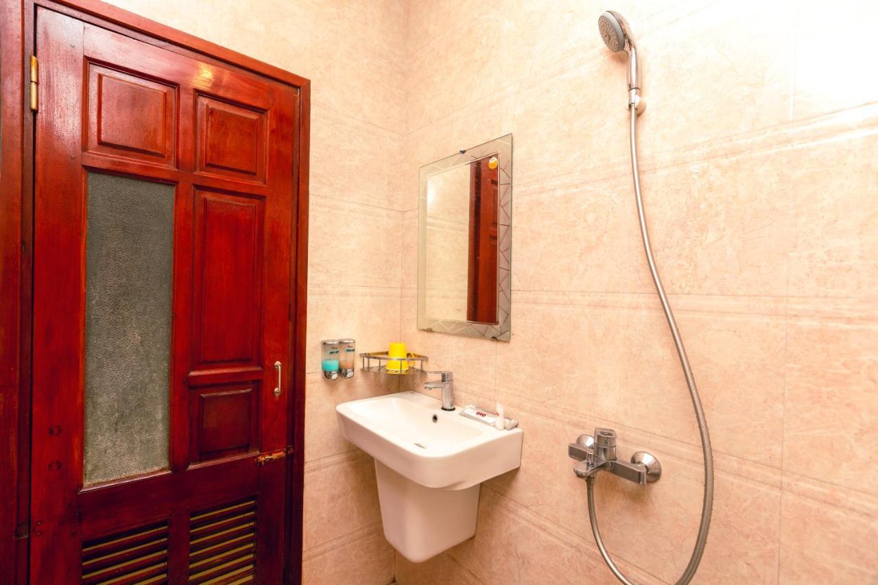 Oyo 653 Huong Thao Hotel Hanoi Exterior photo